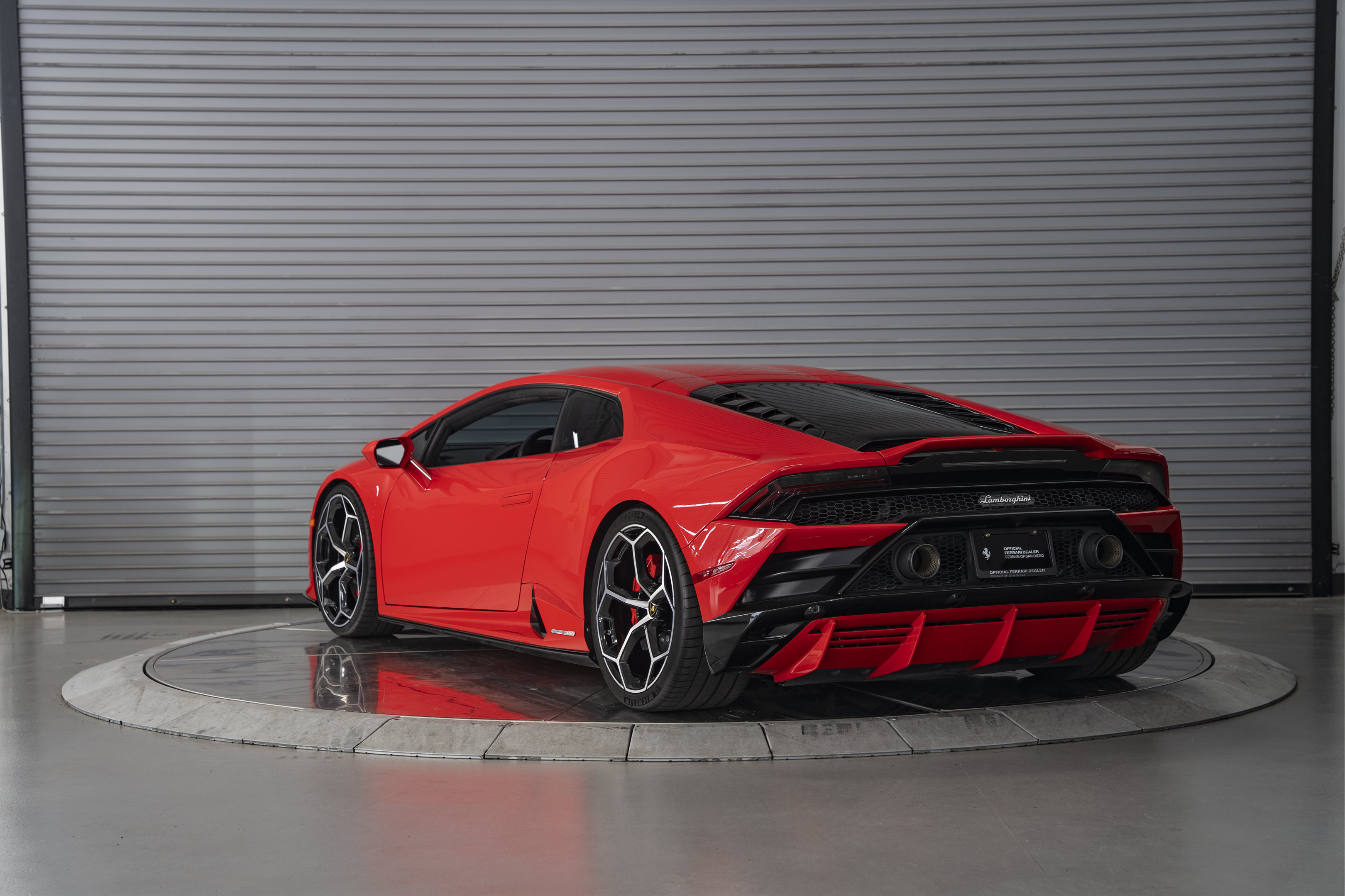 Used 2020 Lamborghini Huracan EVO AWD/4WD image 3