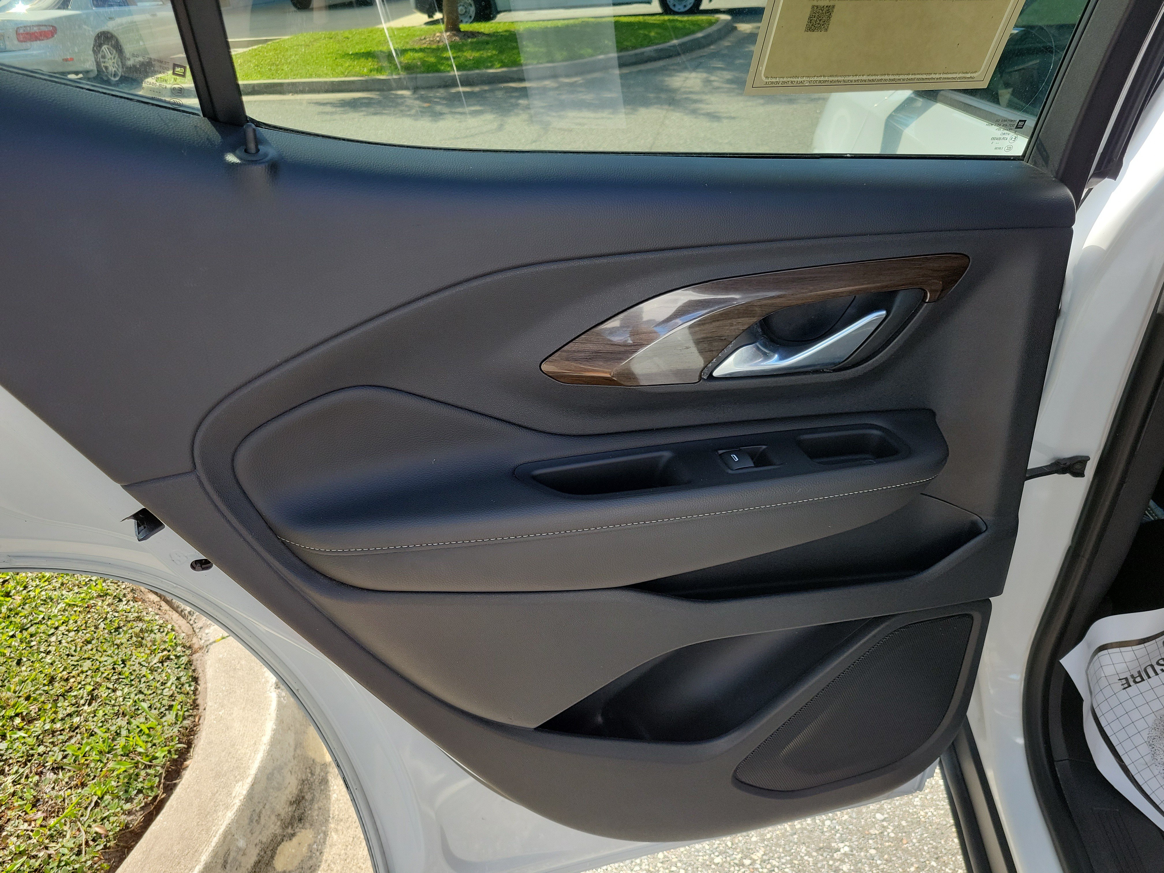 Used 2019 GMC Terrain Denali w/ Advanced Safety Package AWD/4WD image 10