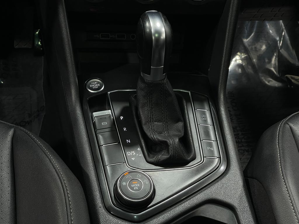Used 2019 Volkswagen Tiguan SEL image 30
