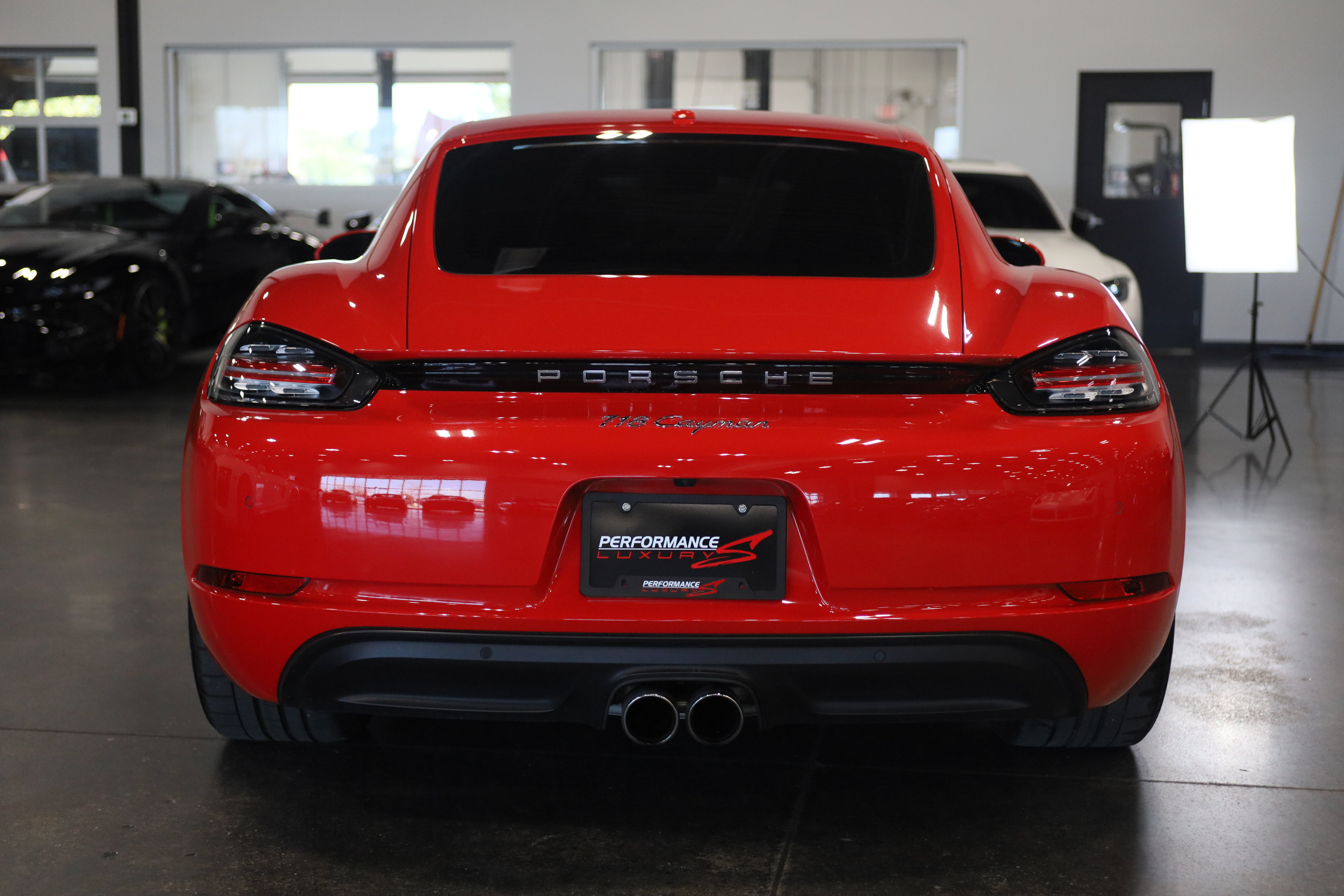 Used 2018 Porsche 718 Cayman RWD image 5