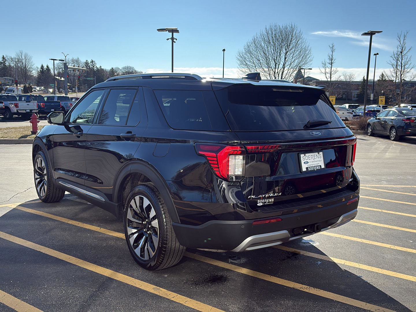 Used 2025 Ford Explorer Platinum w/ LUX Leather Package image 4