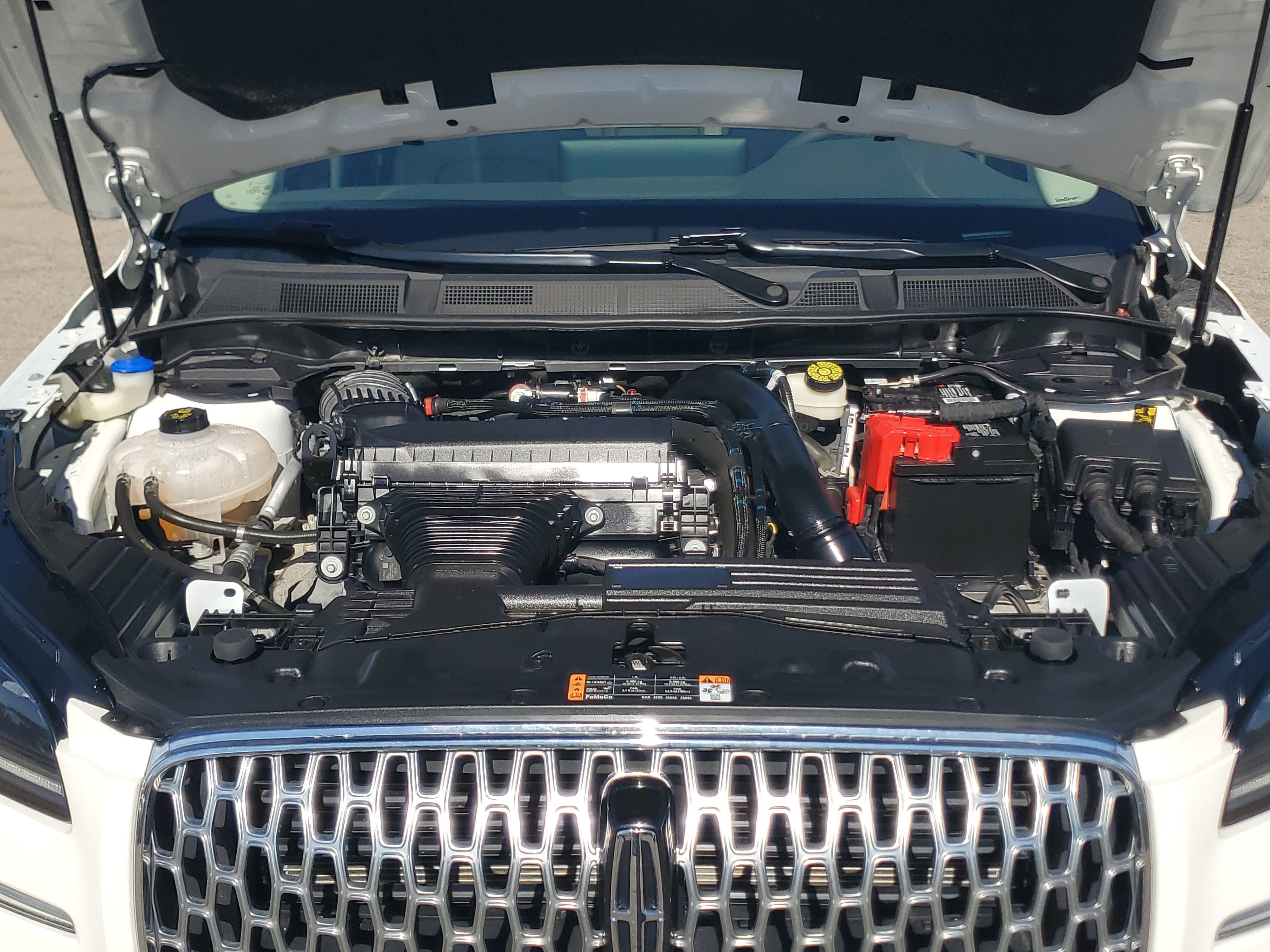 Used 2024 Lincoln Corsair AWD w/ Equipment Group 101A image 8