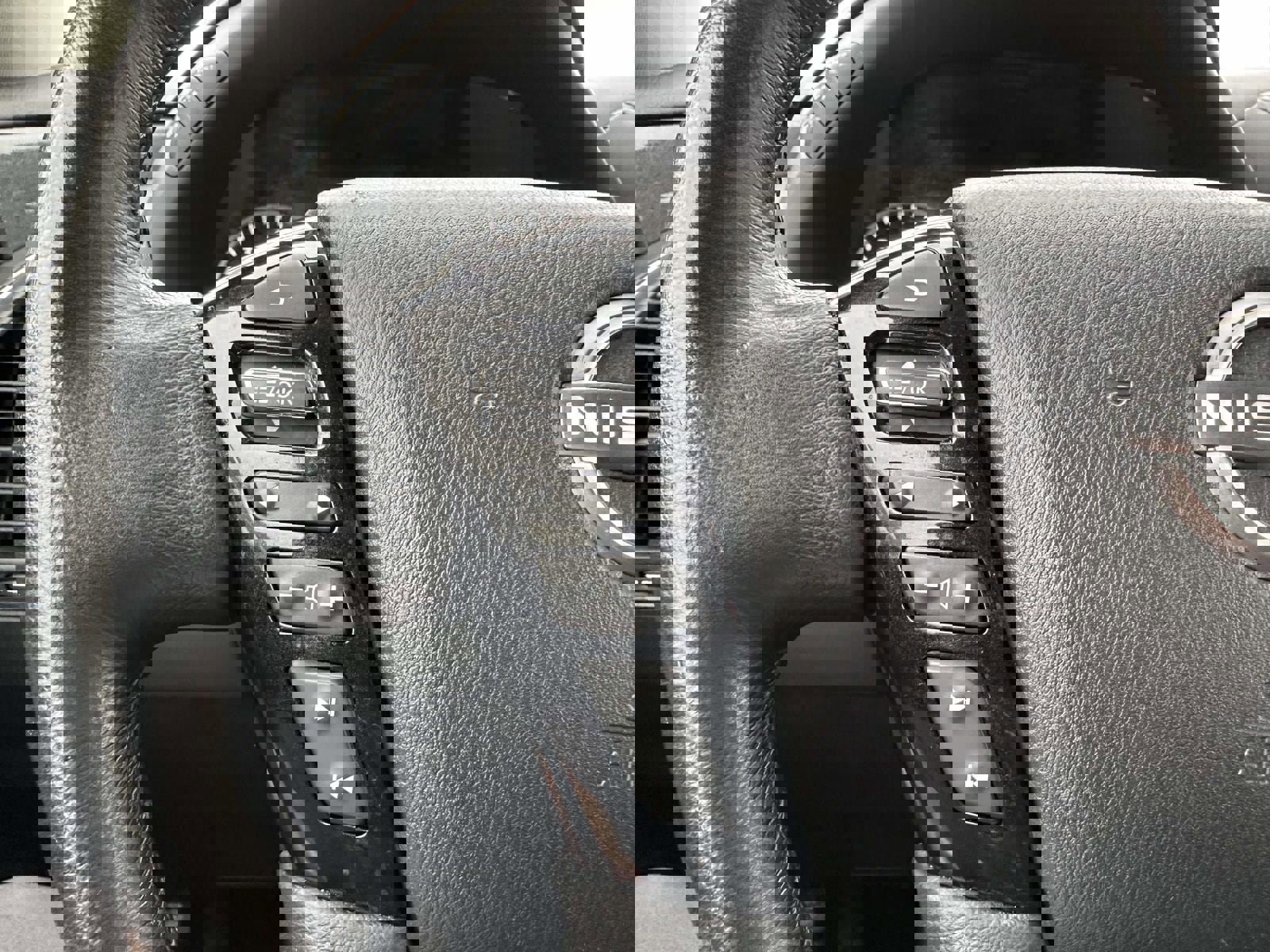 Used 2024 Nissan Armada SV image 32