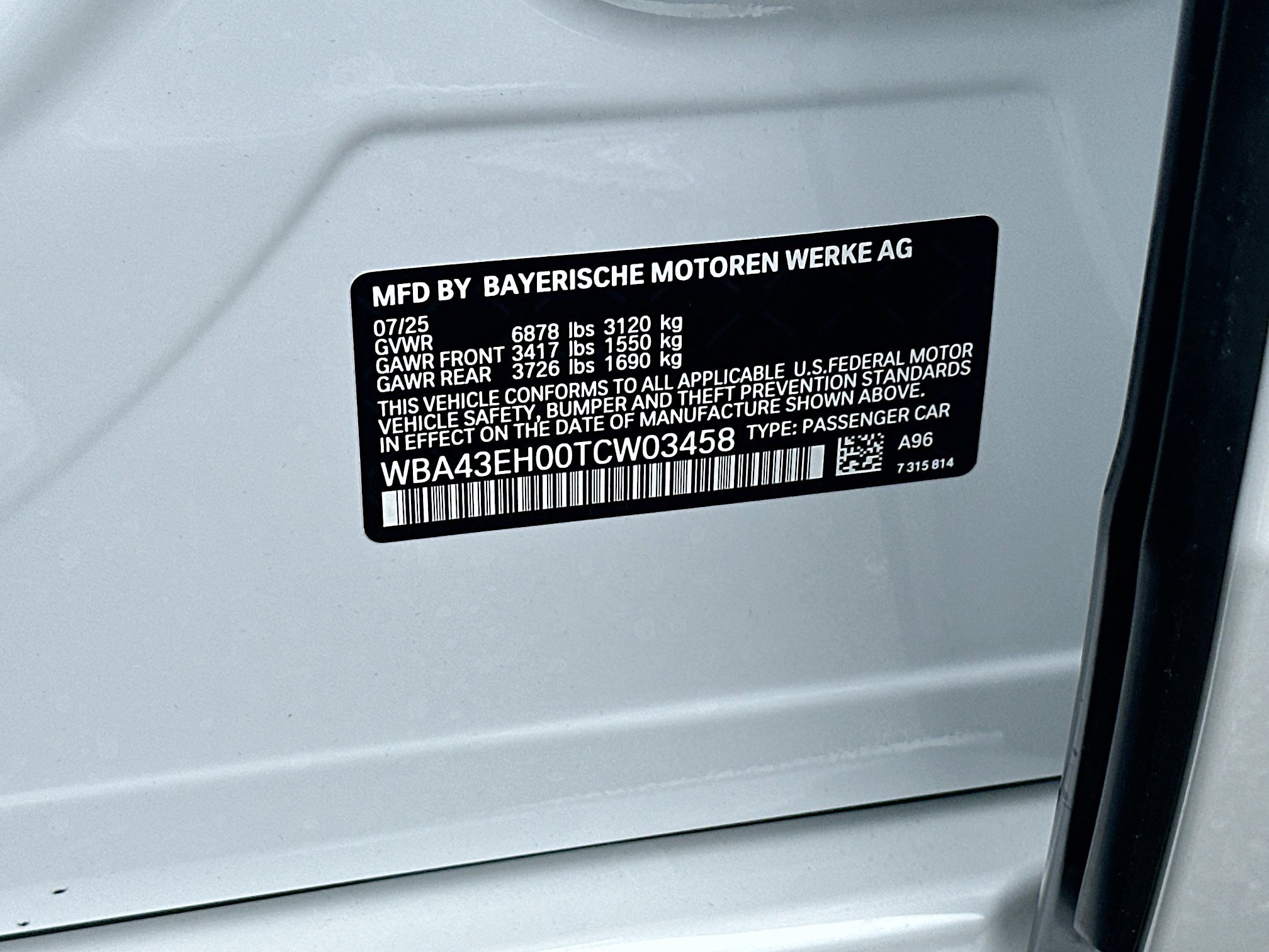 New 2026 BMW 750e xDrive image 27