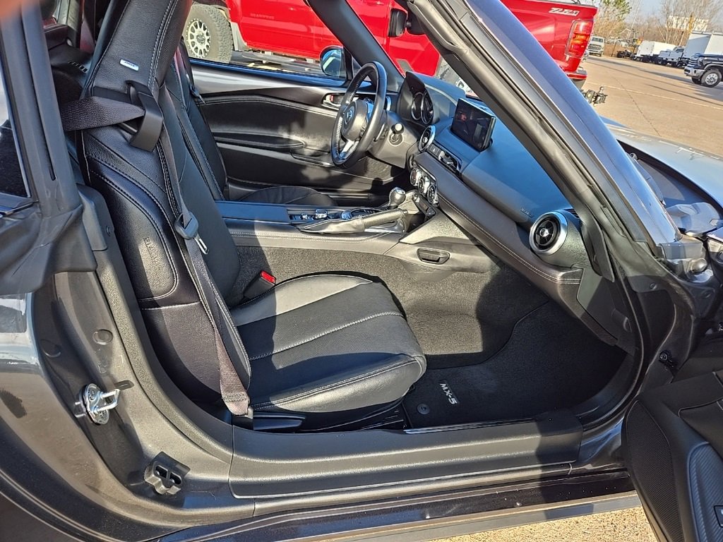 Used 2024 MAZDA MX-5 Miata RF Grand Touring image 21