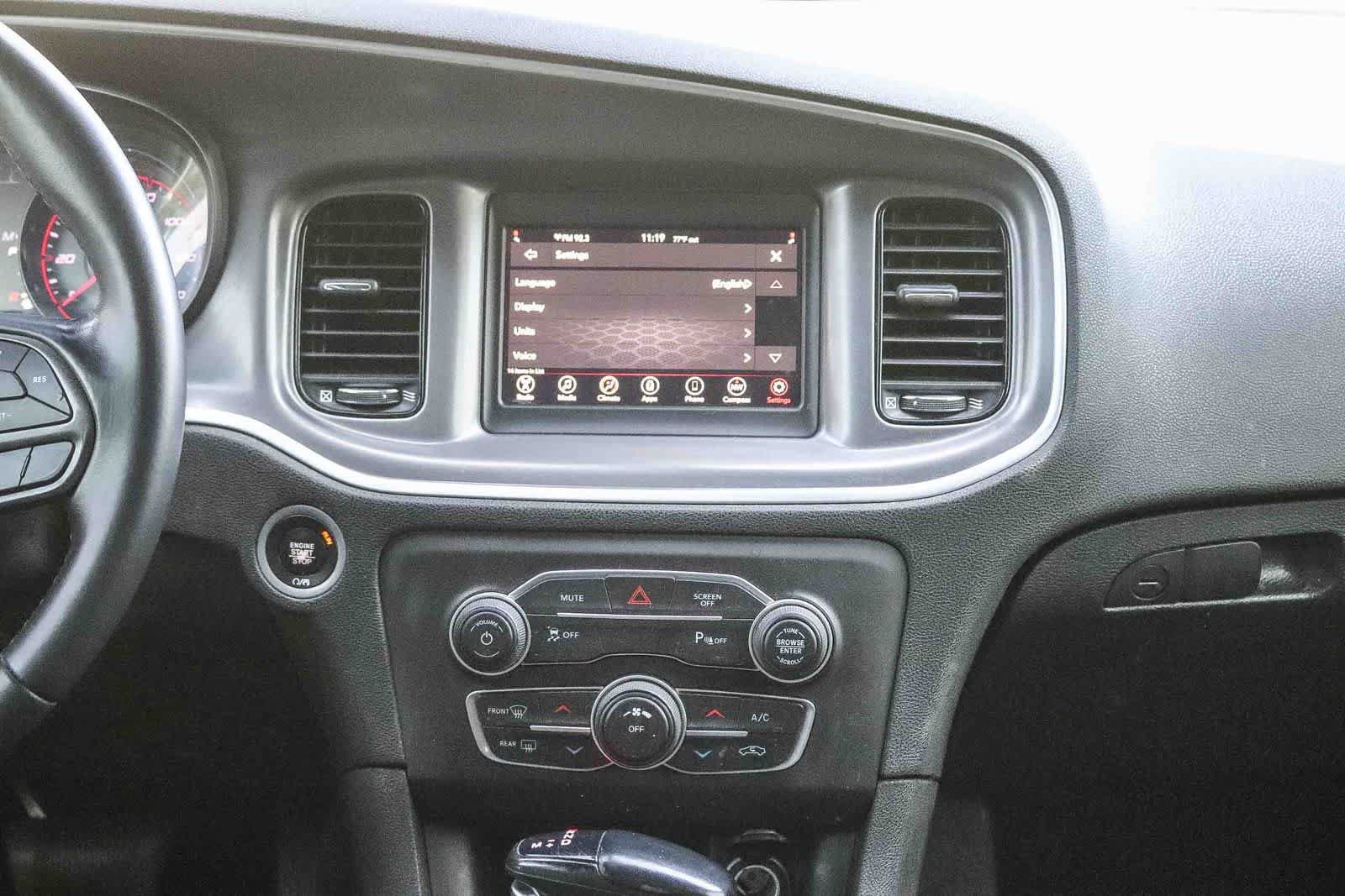 Used 2021 Dodge Charger SXT w/ Blacktop Package RWD image 11