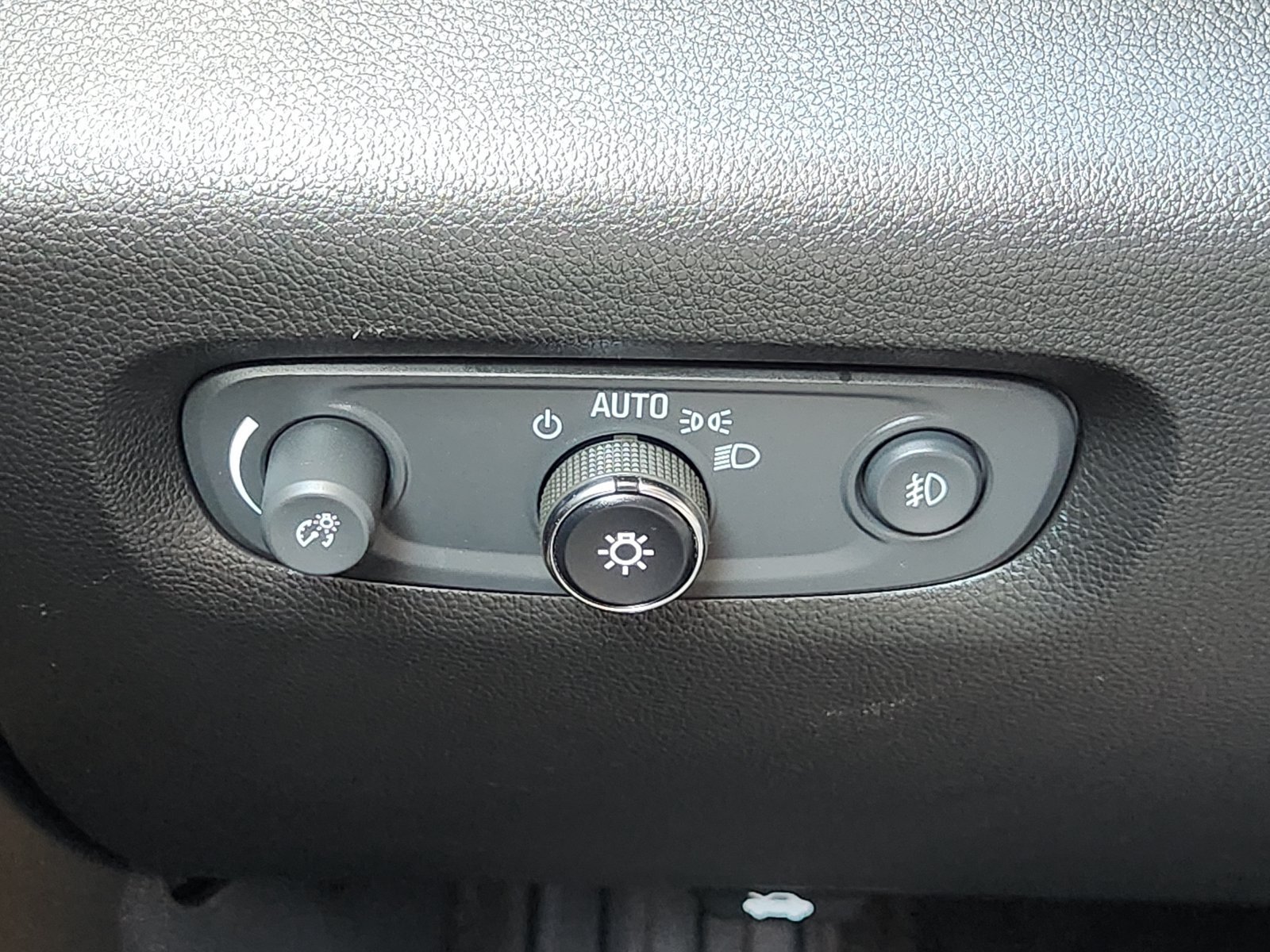 Used 2020 Chevrolet Traverse RS w/ LPO, Floor Liner Package FWD image 26