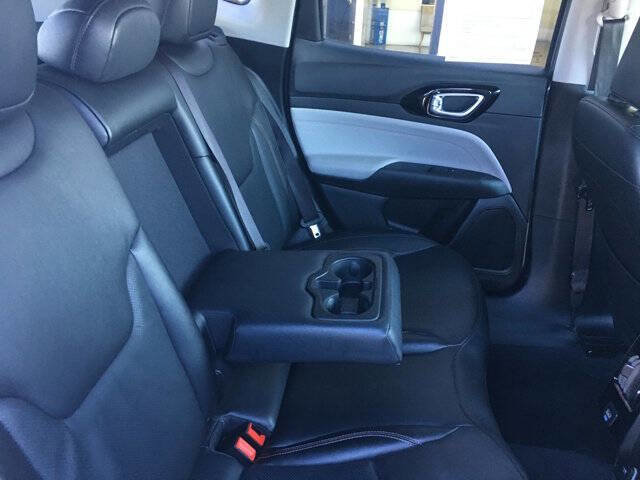 Used 2022 Jeep Compass Limited image 31