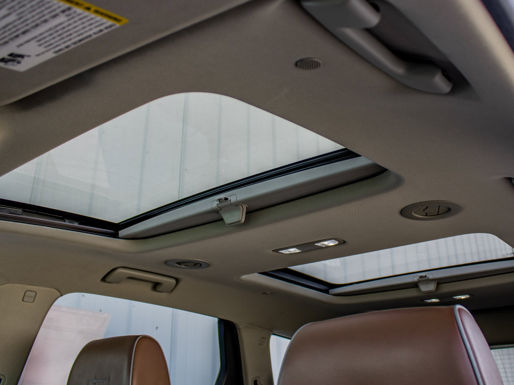 Used 2018 Buick Enclave Avenir w/ Avenir Technology Package AWD/4WD image 27