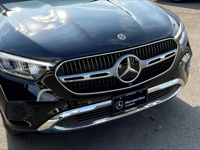 Used 2026 Mercedes-Benz GLC 300 4MATIC image 35