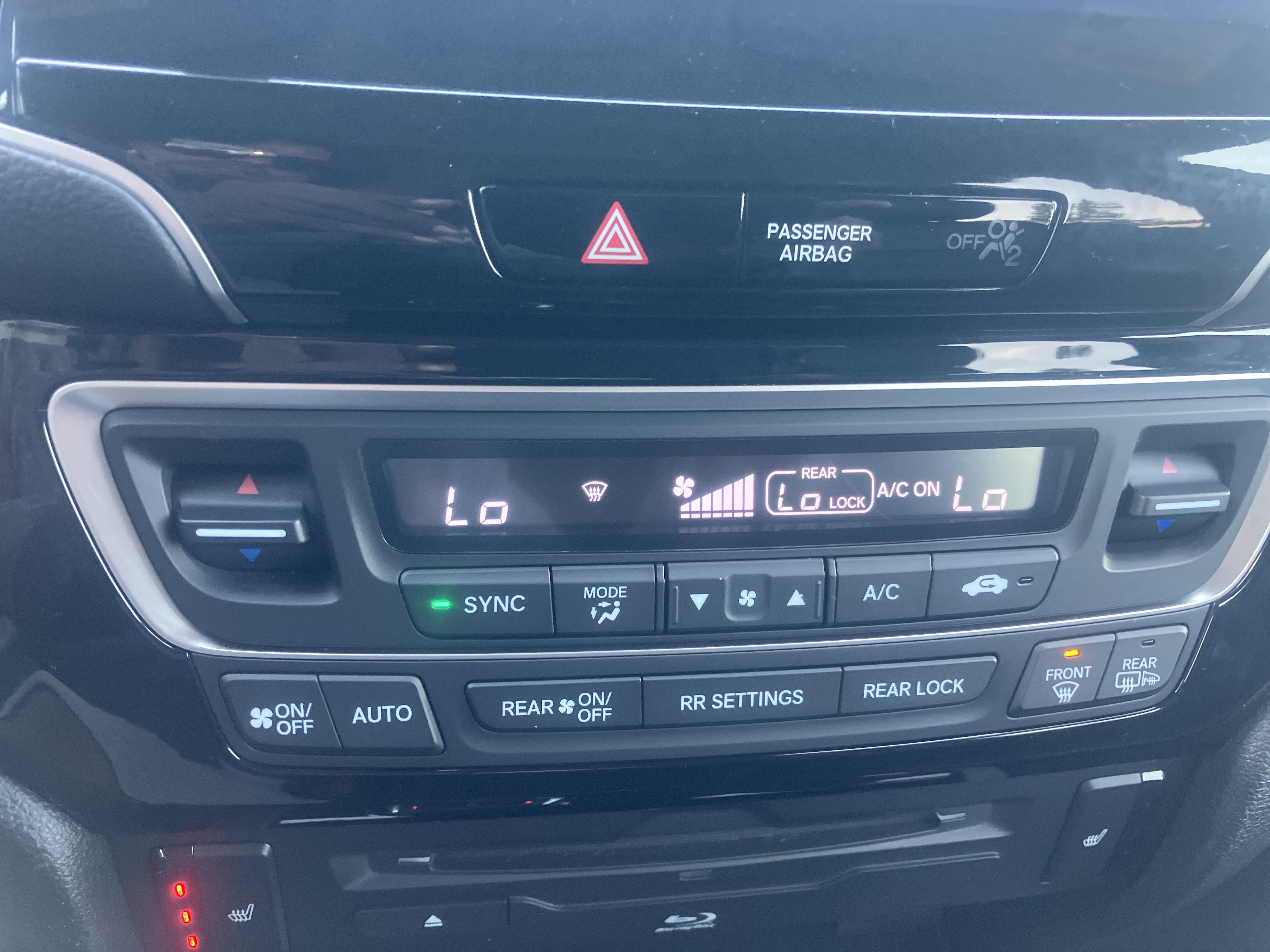 Used 2020 Honda Pilot Touring image 30