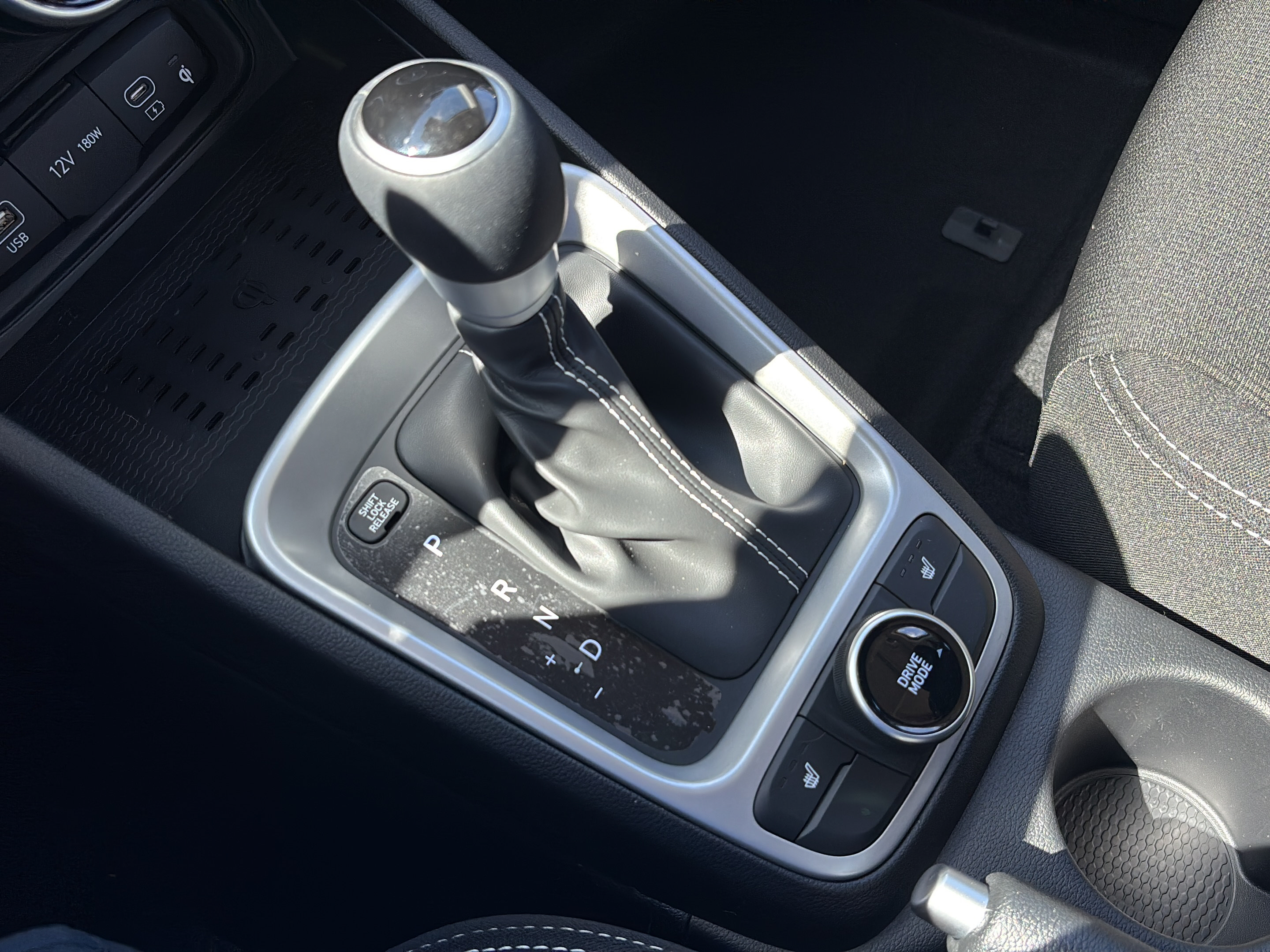 New 2026 Hyundai Venue SEL FWD image 18