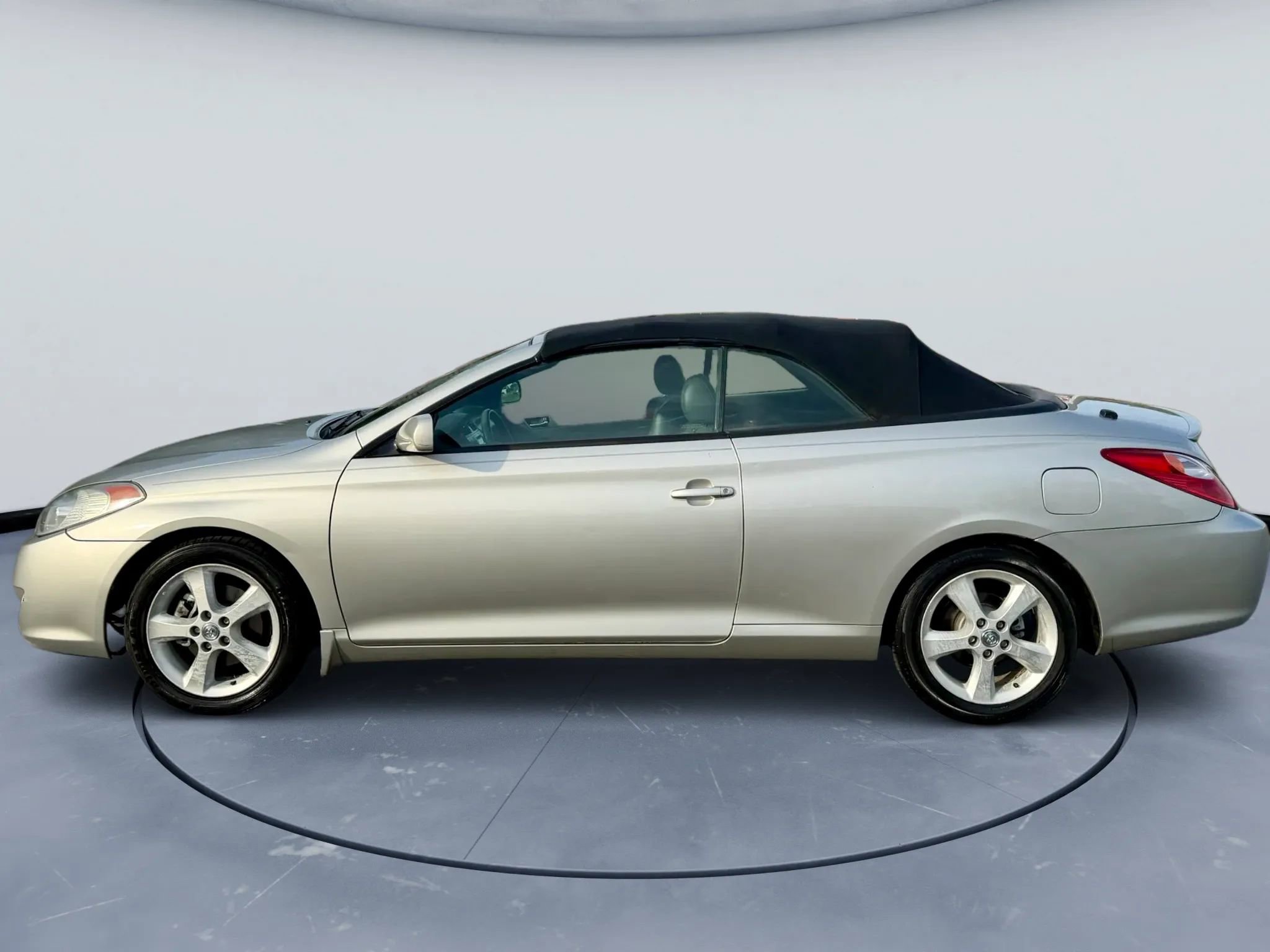 Used 2006 Toyota Solara SE image 3