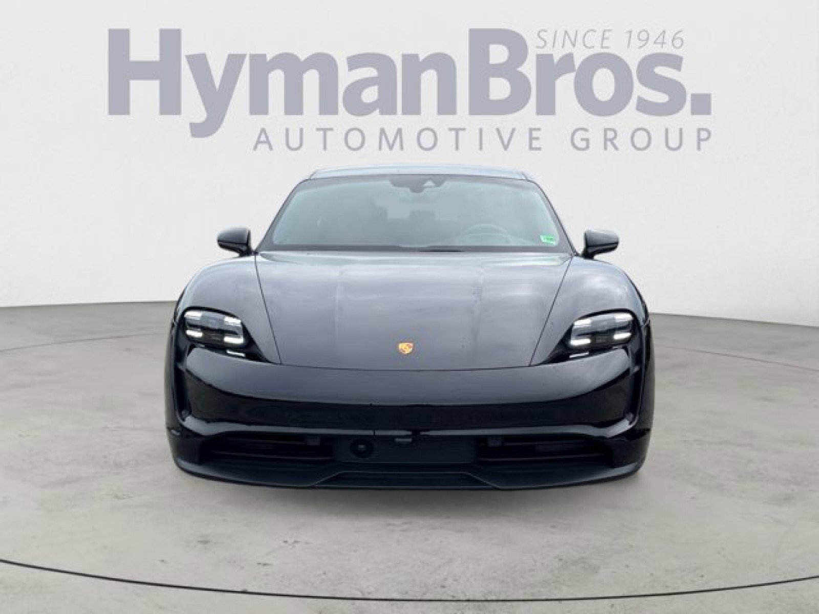 Used 2022 Porsche Taycan image 8