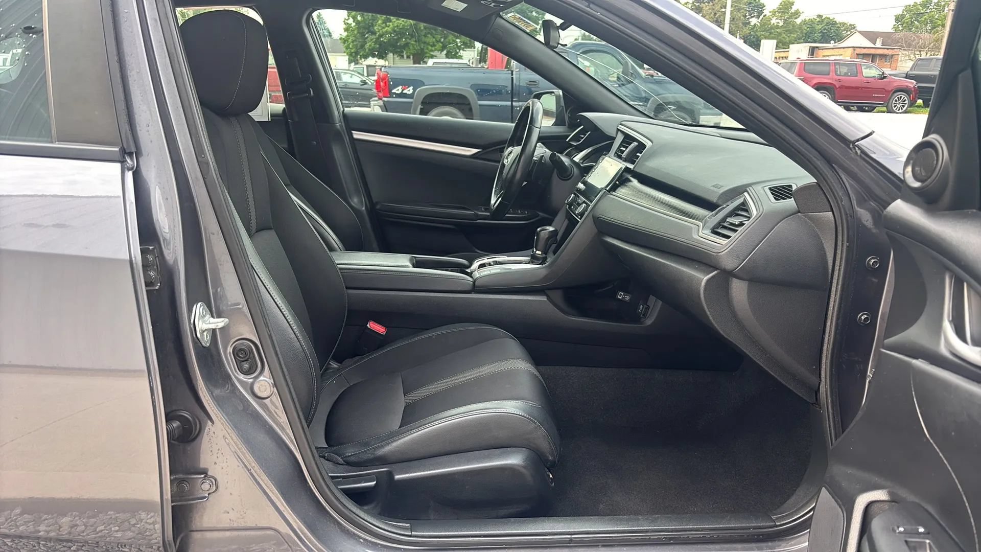 Used 2021 Honda Civic Sport image 16