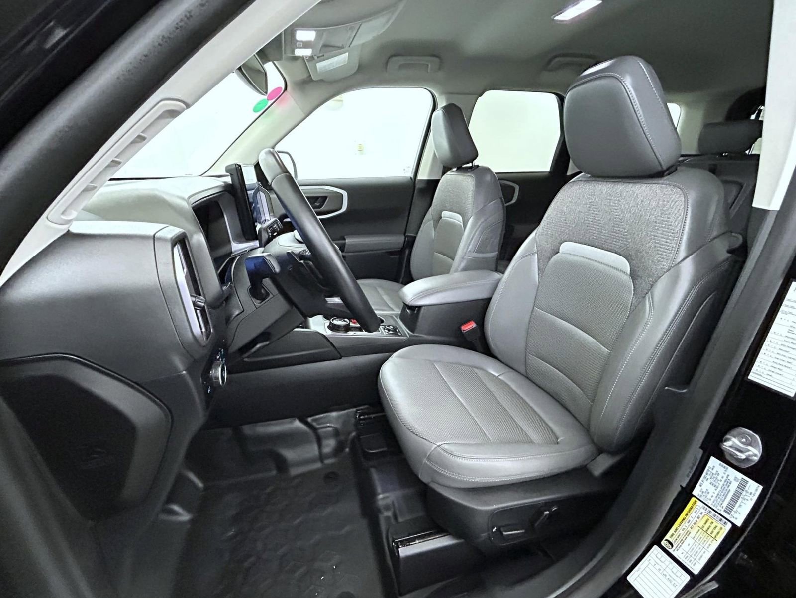 Used 2025 Ford Bronco Sport Badlands AWD/4WD image 10
