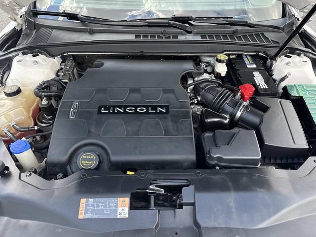 Used 2018 Lincoln Continental Select w/ Continental Climate Package FWD image 10