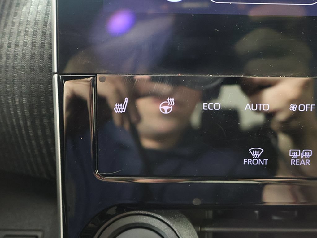 Used 2023 Toyota bZ4X AWD w/ Weather Package image 47