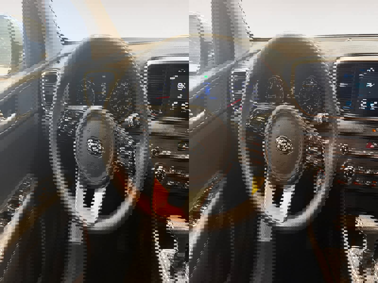 Used 2021 Kia Sportage LX FWD image 13