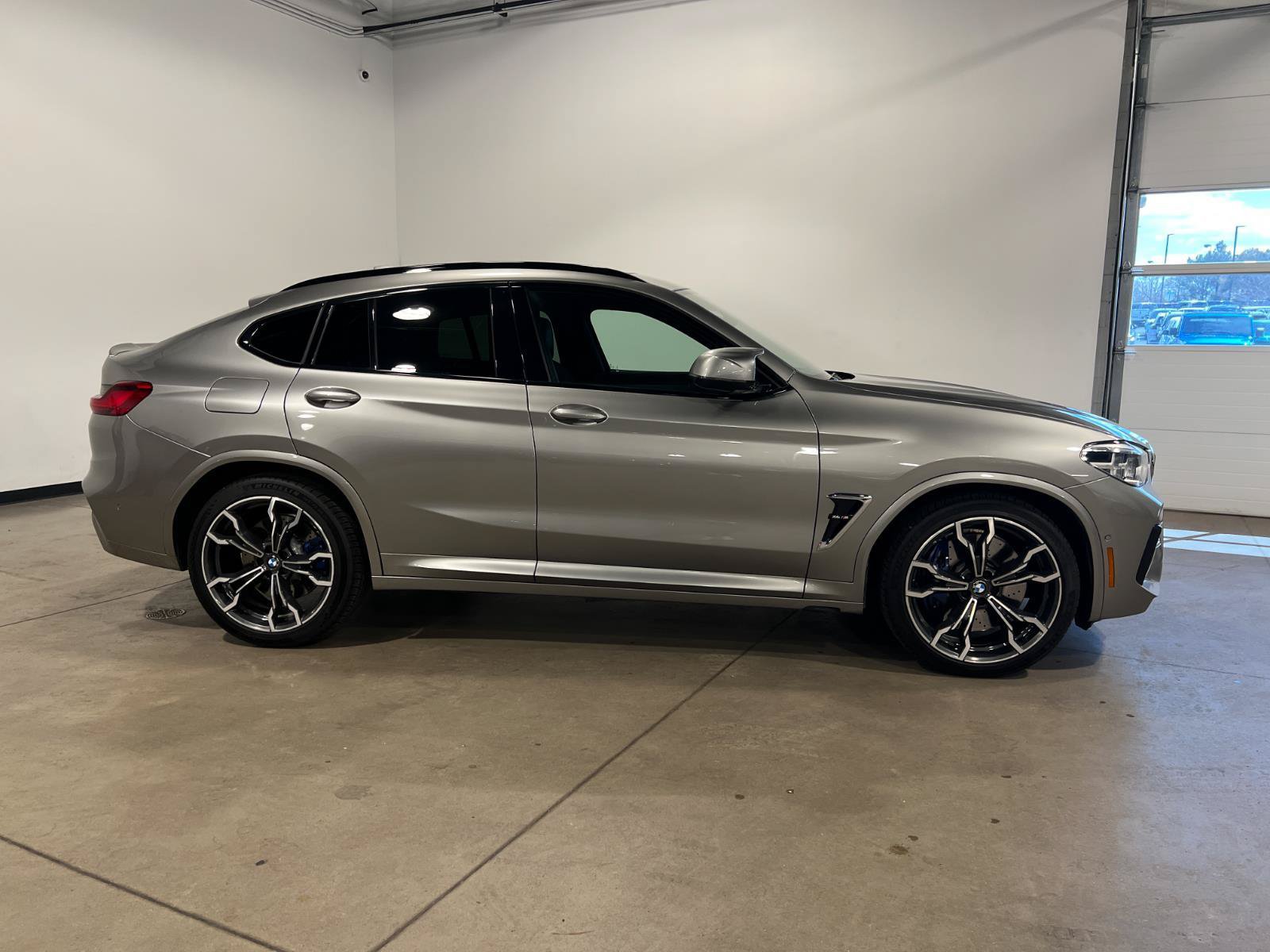 Used 2021 BMW X4 M AWD/4WD image 2