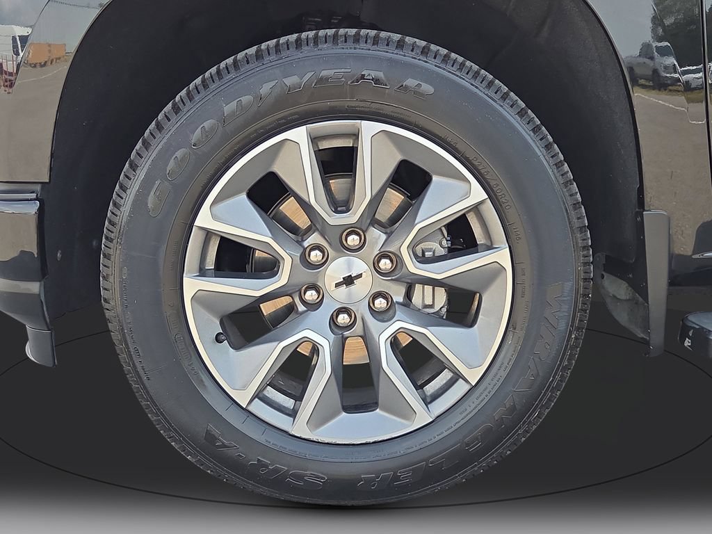 Used 2022 Chevrolet Silverado 1500 RST w/ Safety Package AWD/4WD image 8