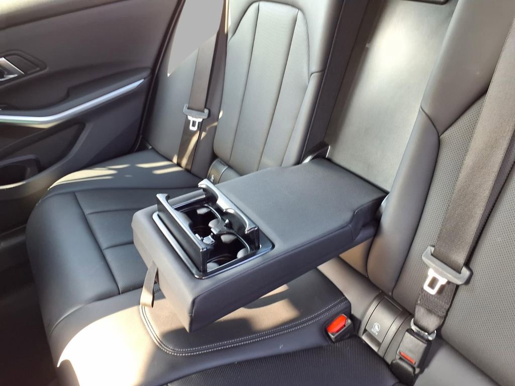 Used 2024 BMW 330e 330e iPerformance image 25