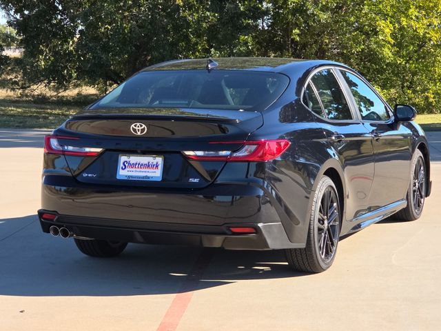 Used 2025 Toyota Camry SE image 8