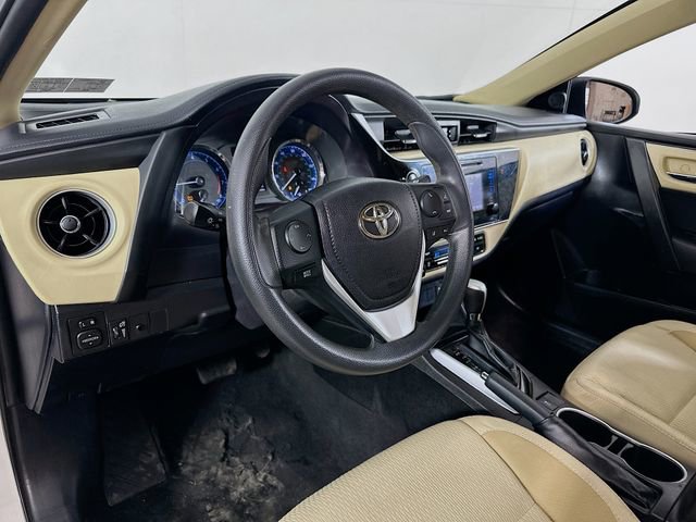 Used 2018 Toyota Corolla LE image 15