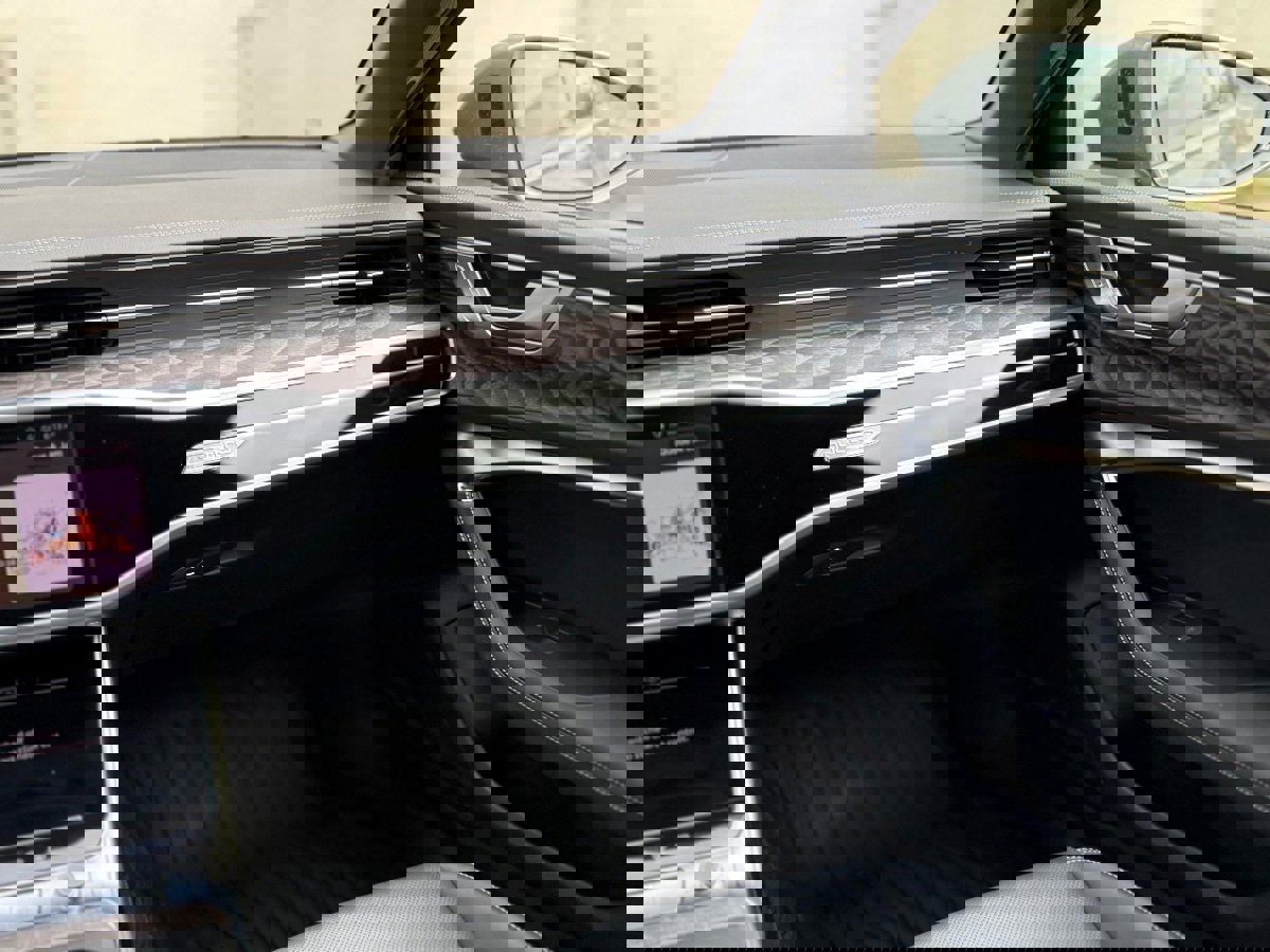 Used 2024 Audi A6 Premium Plus w/ Executive Package image 20