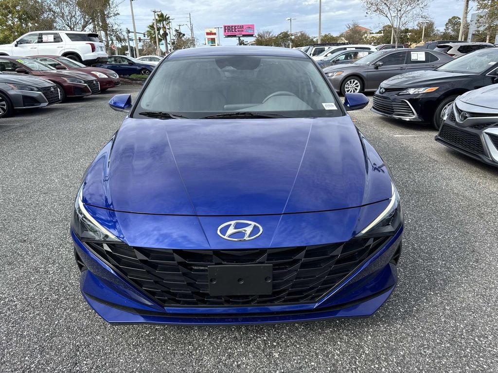 Used 2023 Hyundai Elantra SE image 9