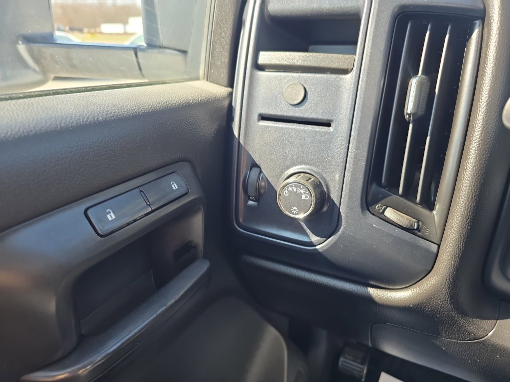 Used 2016 Chevrolet Silverado 2500 W/T image 20
