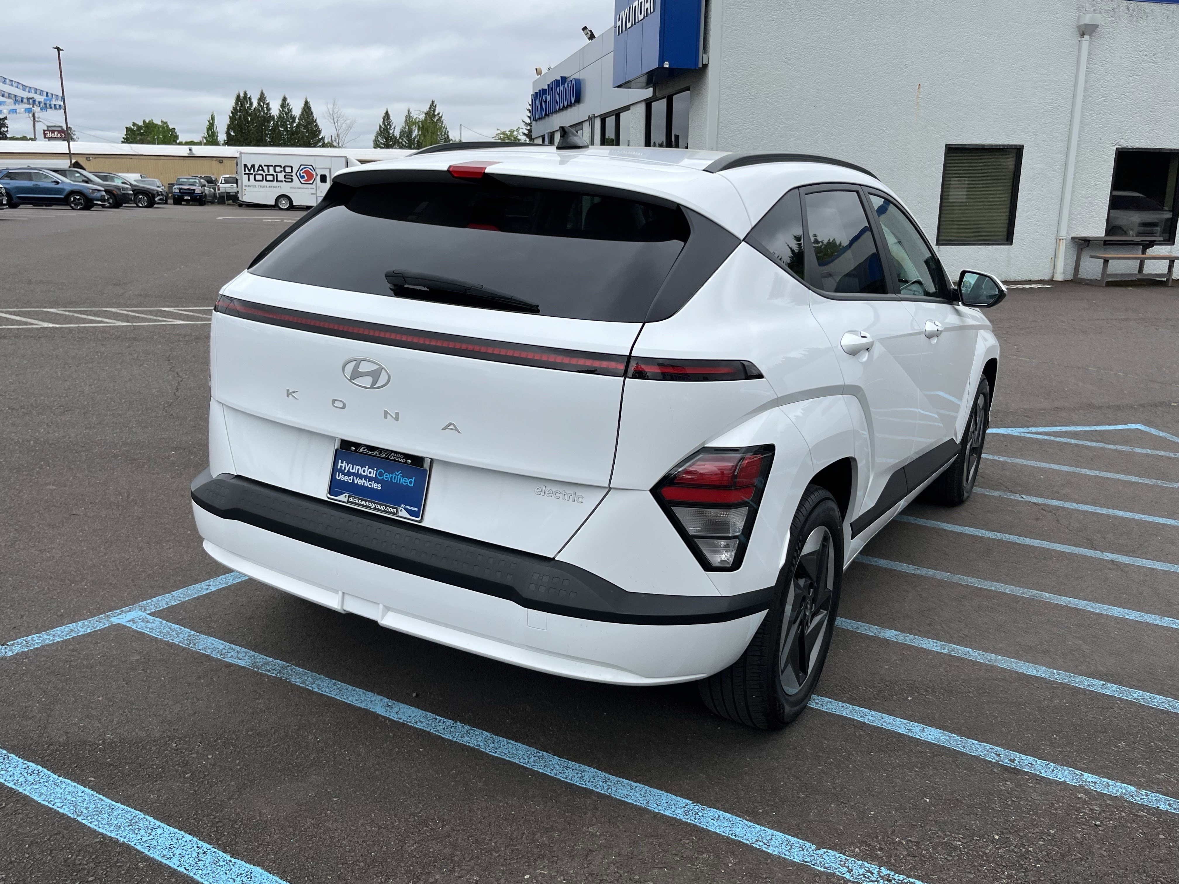 Certified 2024 Hyundai Kona SEL FWD image 5