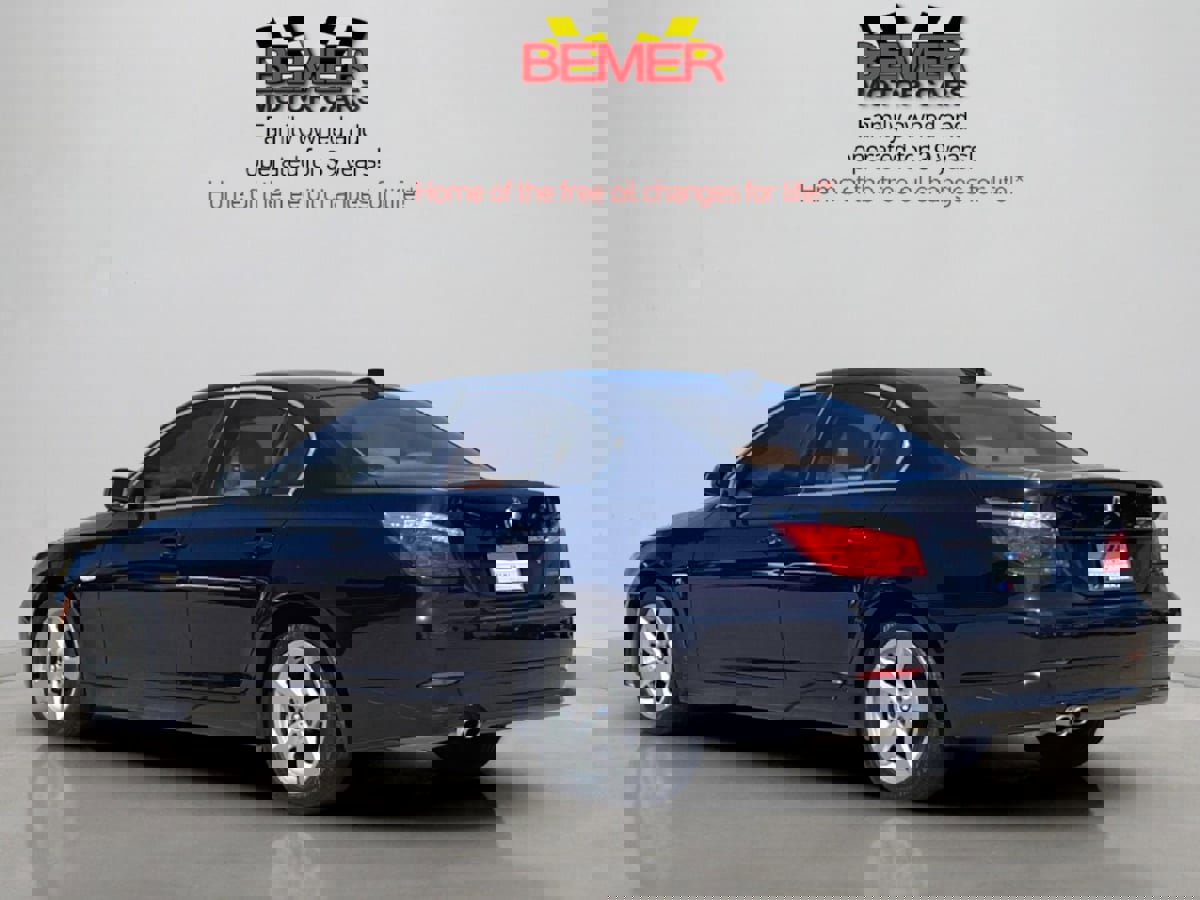 Used 2008 BMW 528xi Sedan image 3