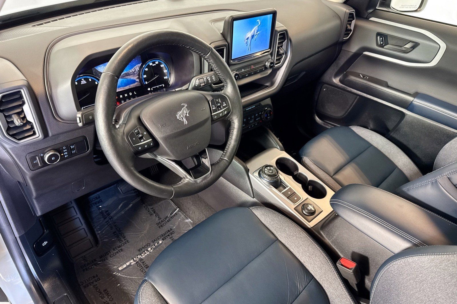 Used 2023 Ford Bronco Sport Outer Banks image 9