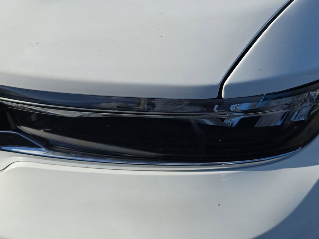 Used 2023 Jeep Grand Cherokee L Limited image 10