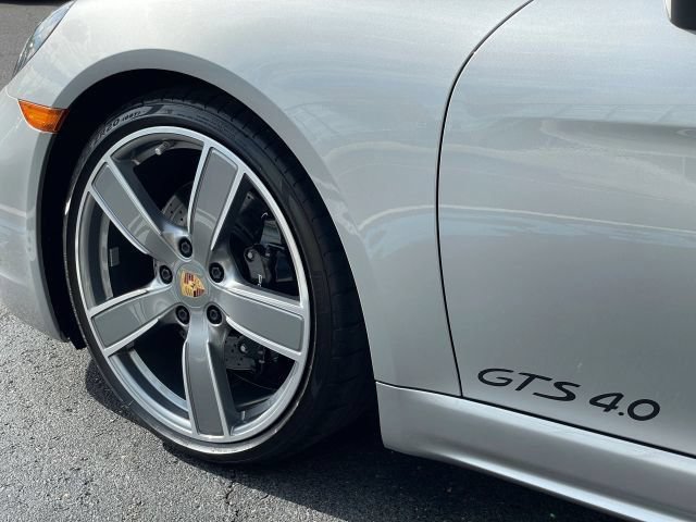 Used 2022 Porsche 718 Cayman GTS RWD image 13