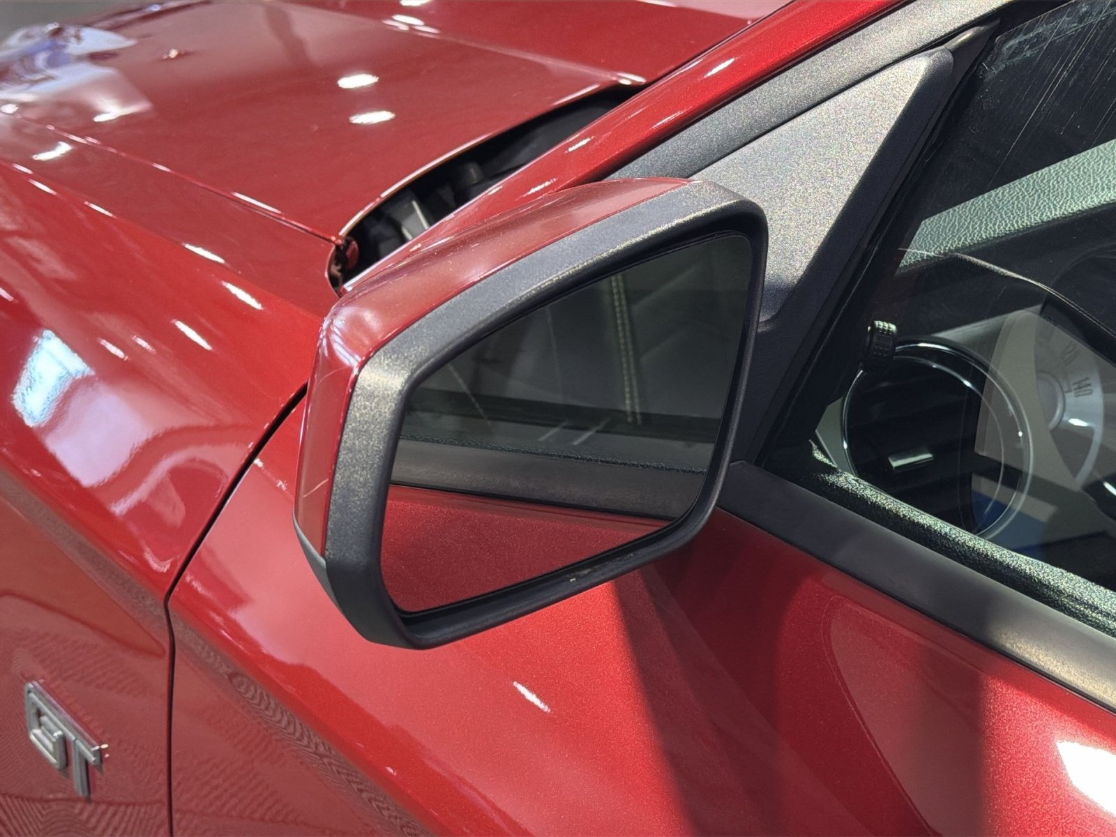 Used 2010 Ford Mustang GT RWD image 14