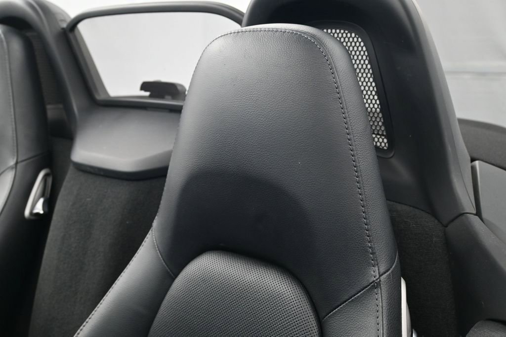 Certified 2016 Porsche Boxster RWD image 15