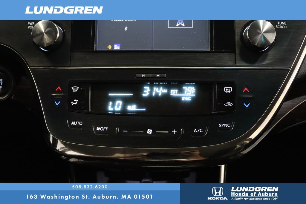 Used 2015 Toyota Avalon XLE FWD image 23