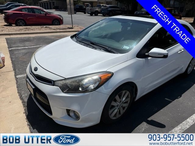 Used 2016 Kia Forte Koup EX w/ EX Premium Package FWD image 2