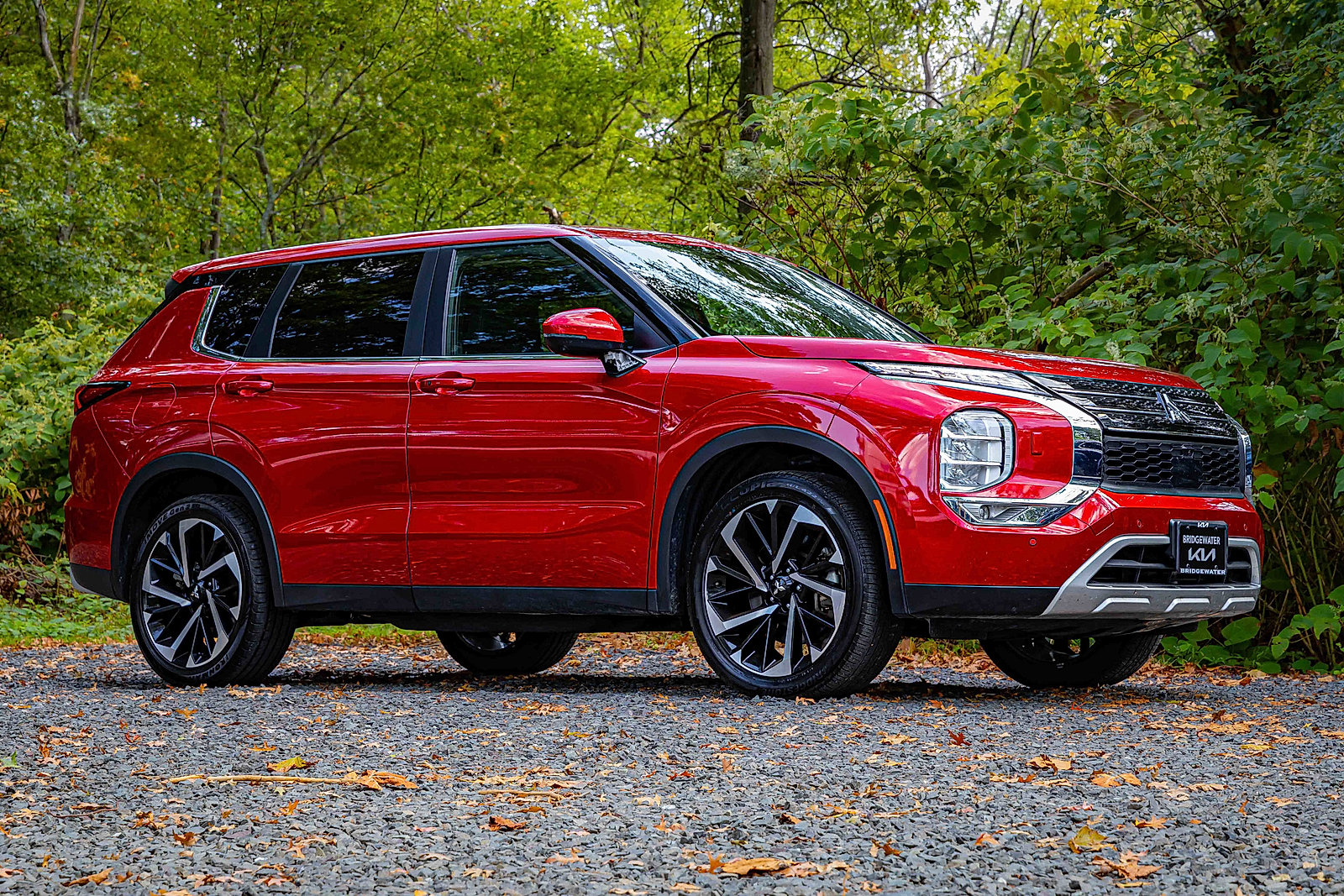 Used 2024 Mitsubishi Outlander AWD image 19
