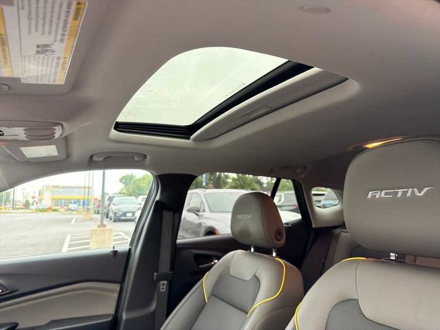 Used 2024 Chevrolet Trax ACTIV w/ Sunroof Package FWD image 24