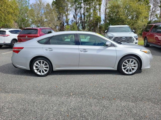 Used 2013 Toyota Avalon Limited image 9