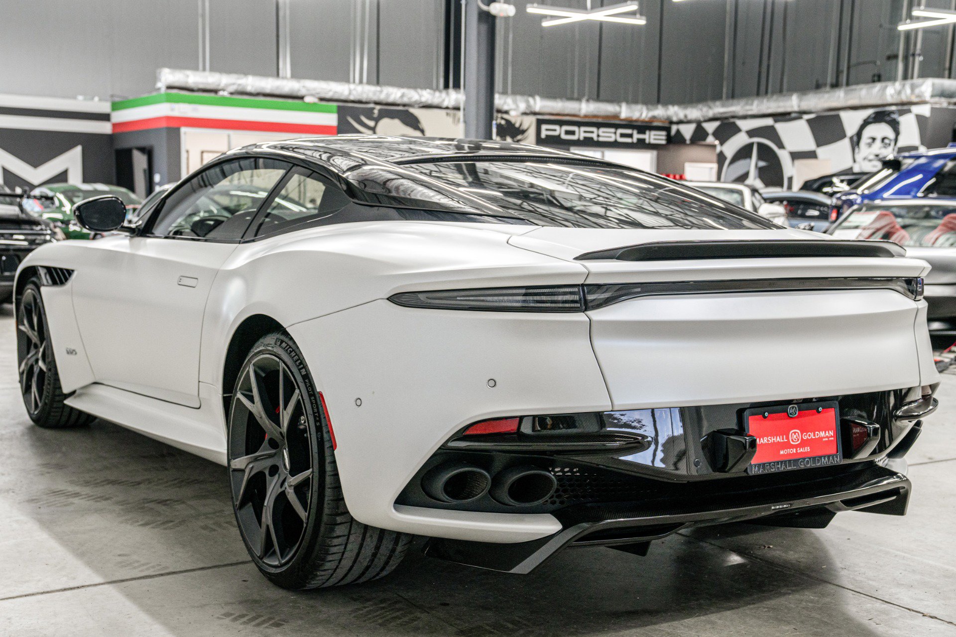 Used 2019 Aston Martin DBS Superleggera RWD image 6