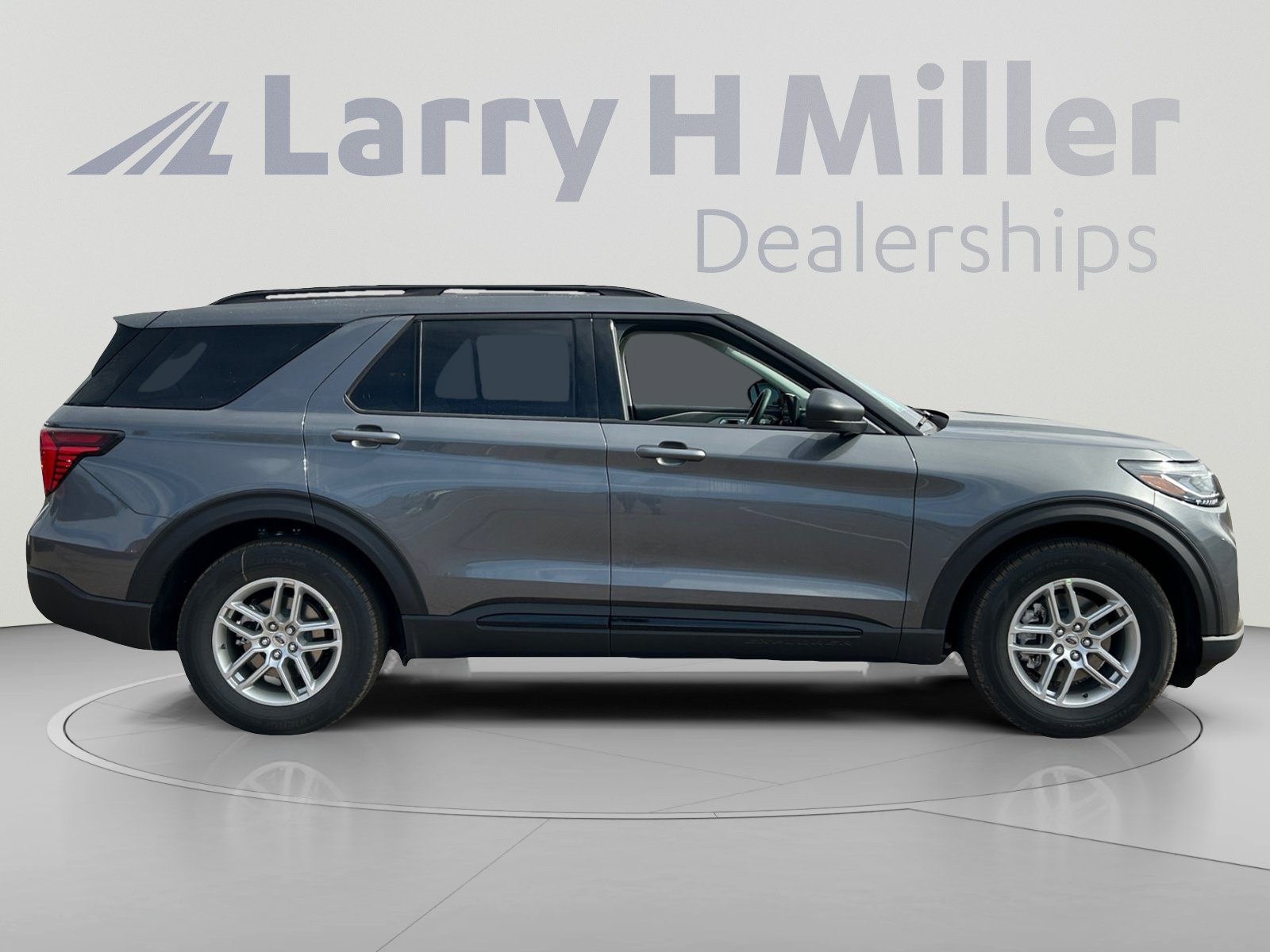 New 2026 Ford Explorer Active w/ Active Comfort Package RWD image 6