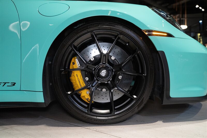 Used 2023 Porsche 911 GT3 RWD image 32