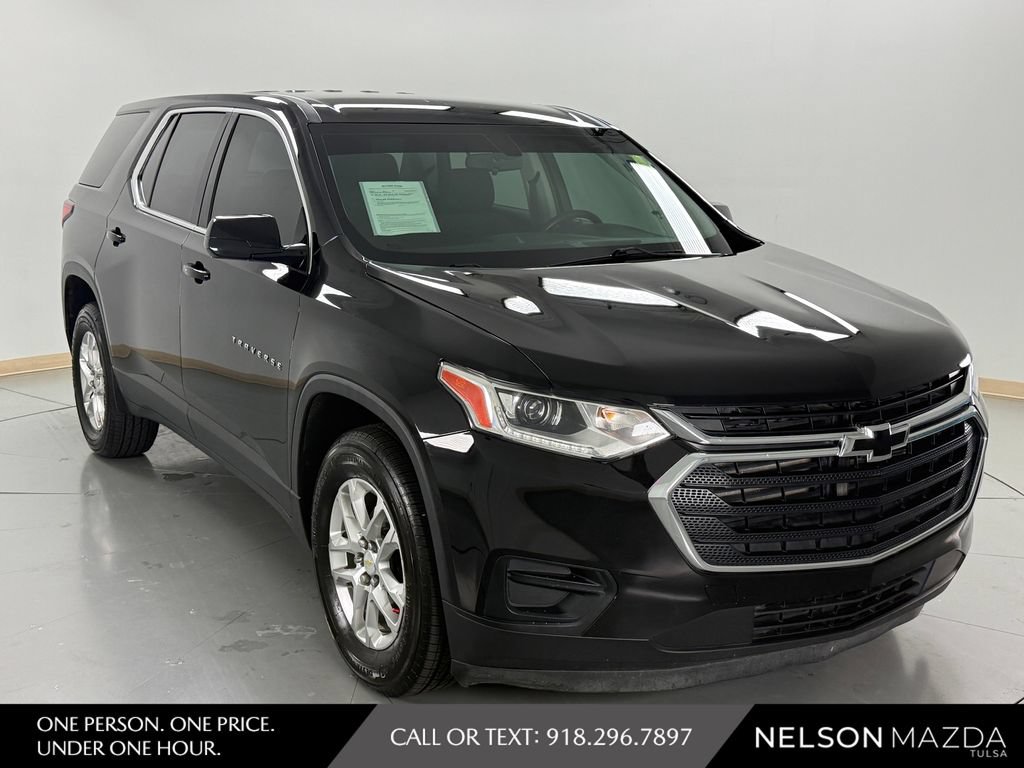 Used 2019 Chevrolet Traverse LS FWD image 4