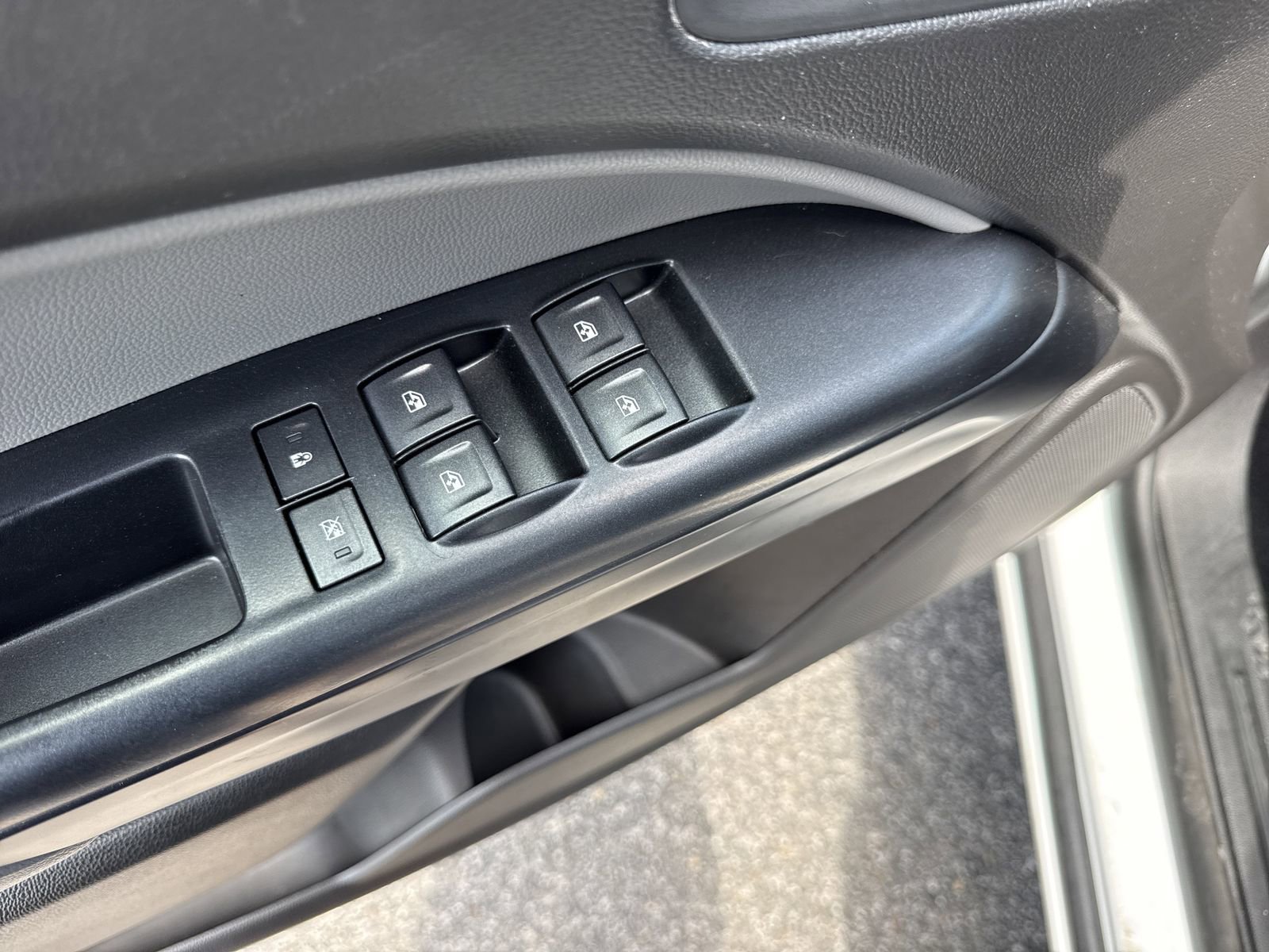 Used 2017 GMC Canyon 2WD Crew Cab w/ Convenience Package image 14