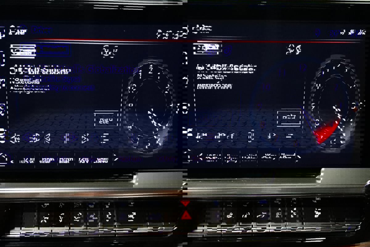 Used 2023 GMC Sierra 1500 SLT w/ SLT Convenience Package image 52