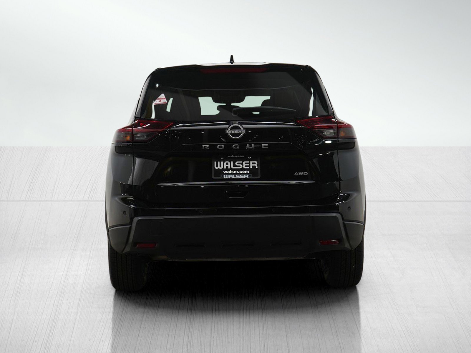 Used 2025 Nissan Rogue SV image 4